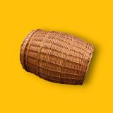 Large vintage wicker basket with lid – circa 1960