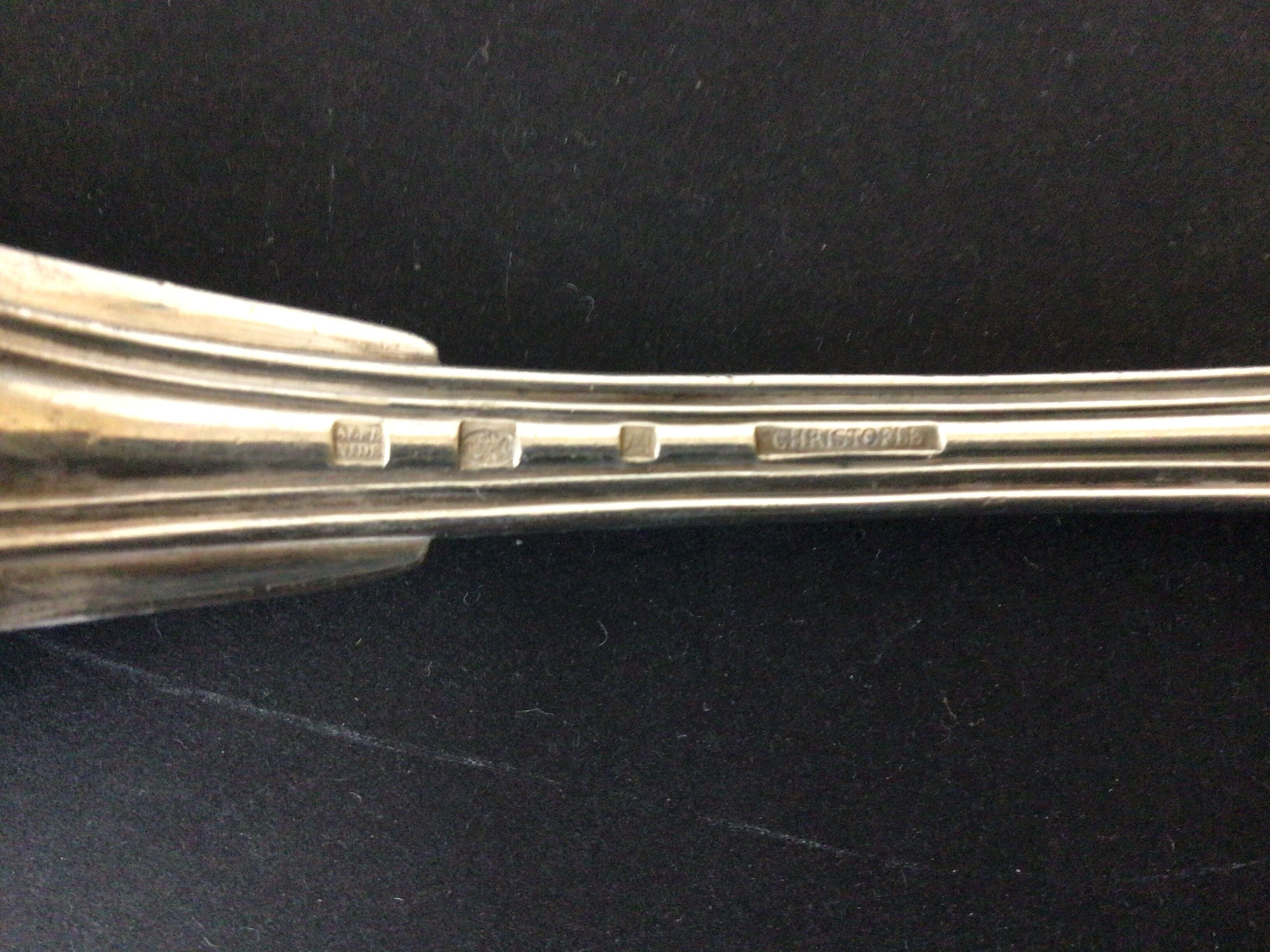 8 cutlery goldsmiths Christofle model with net