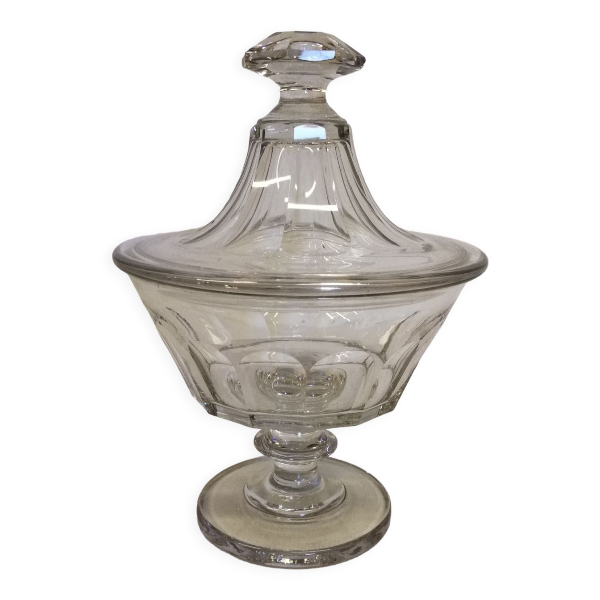 Old crystal drapeoir