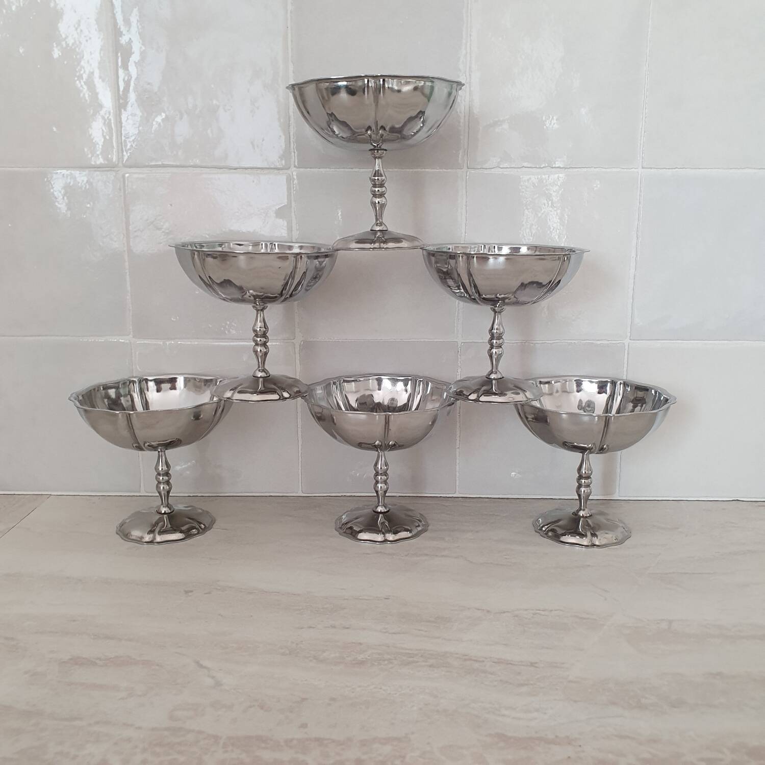 6 Coupes à dessert en inox