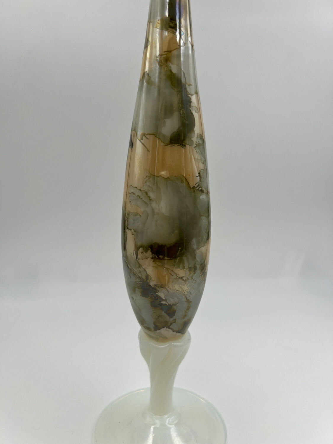 Vase soliflore en opaline