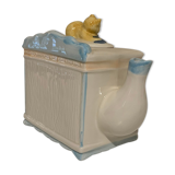 Convenient teapot