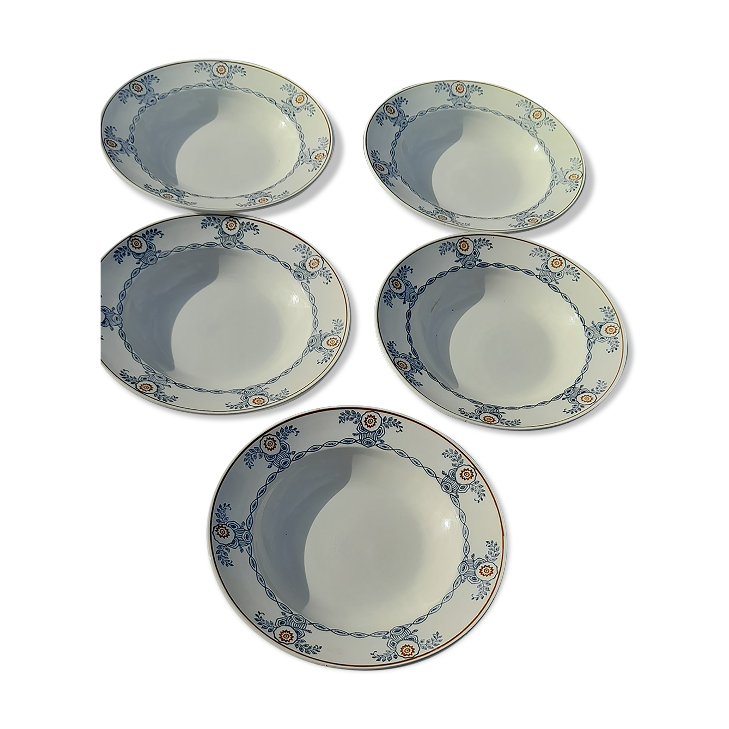 5 hollow plates in Saint-Amand earthenware