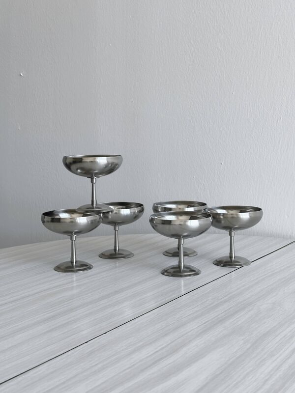 6 coupelles sur pied en inox Letang Remy