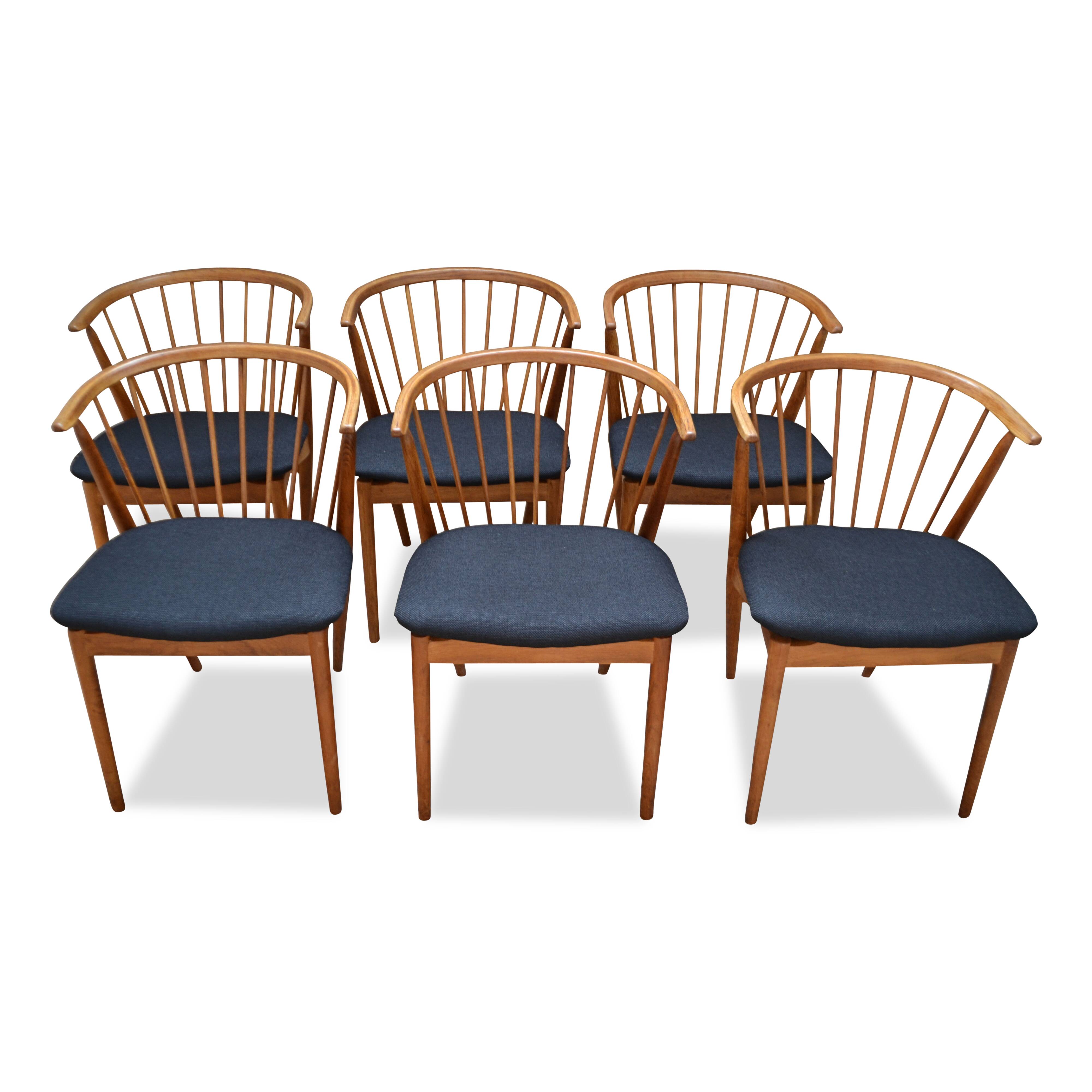 Vintage Danish design Helge Sibast nr.6 oak dining chairs