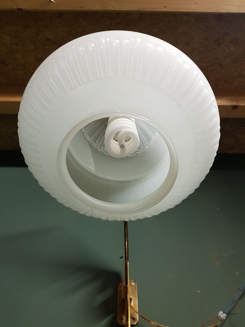 Early 20th century art deco wall lamp with brass bracket and opaline glass shade
