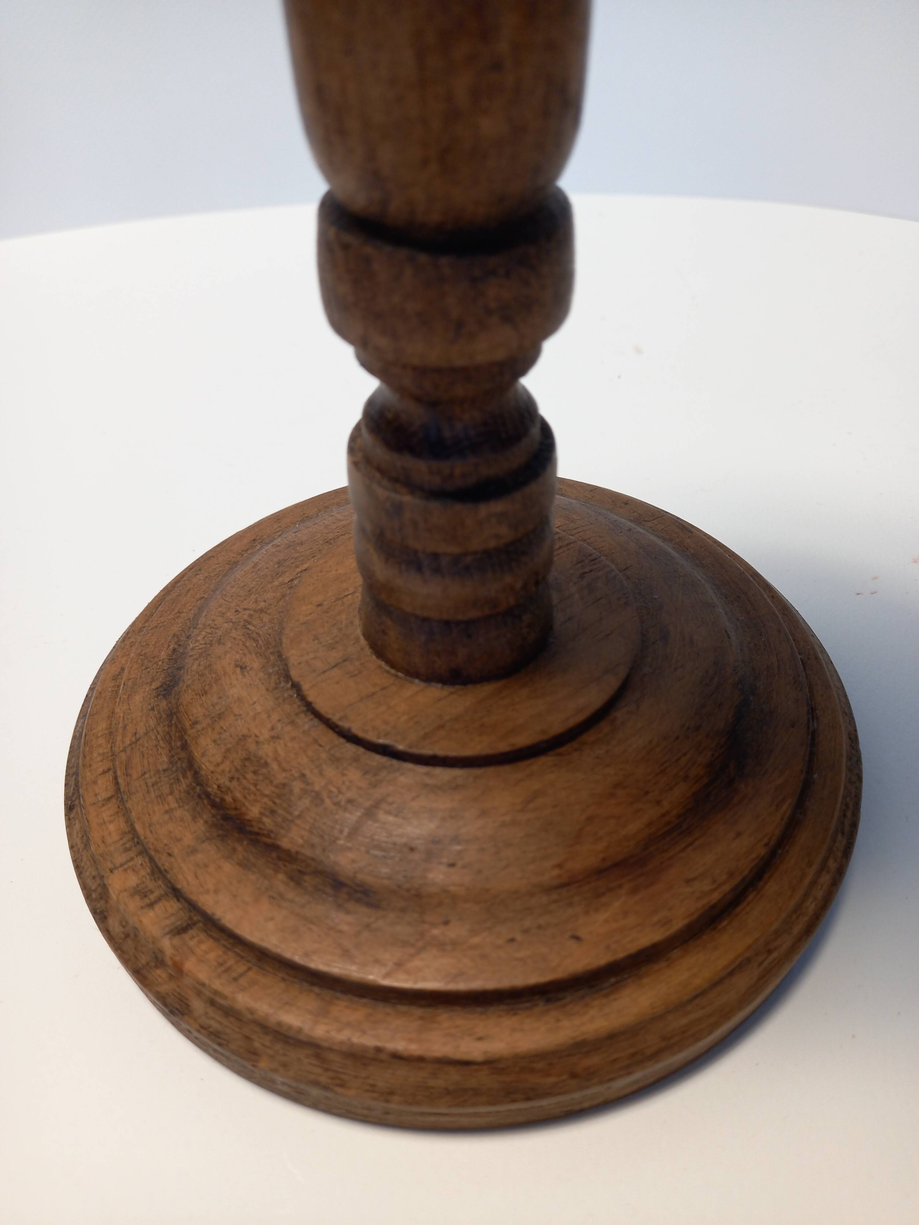 Vintage circles hat rack