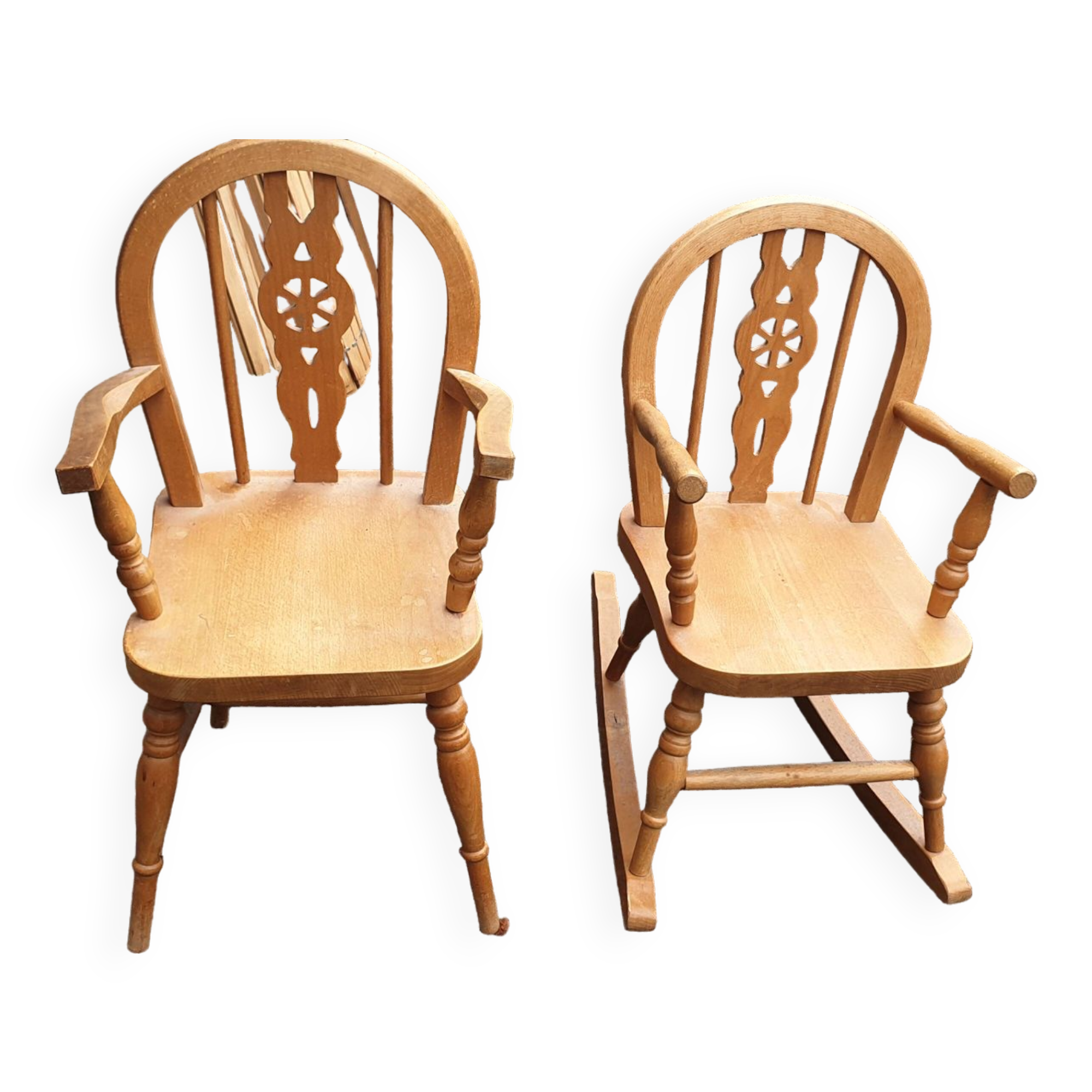 2 solid wood children's armchairs
