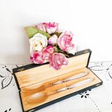 Salad servers in horn and silver metal