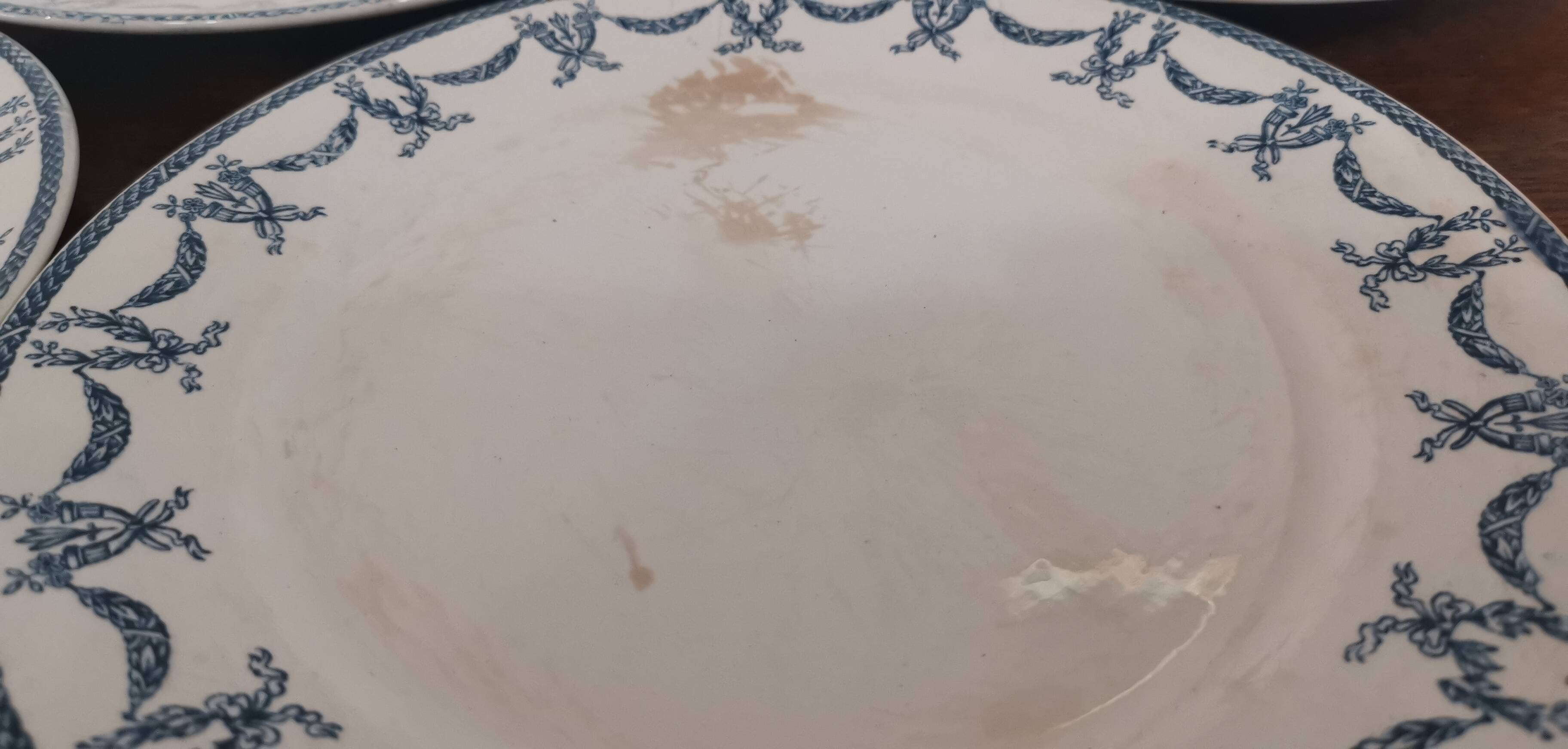 Set of 7 iron earth flat plates u&c sarreguemines and digoin