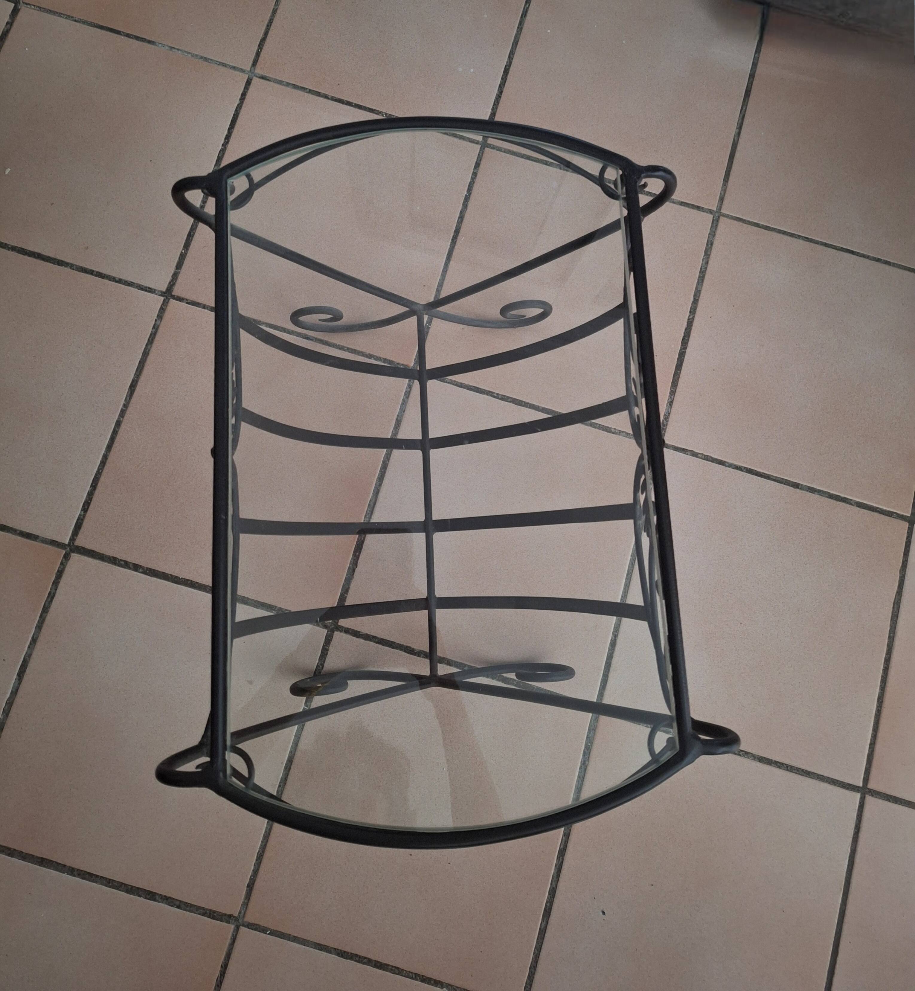 Table d'appoint porte revue