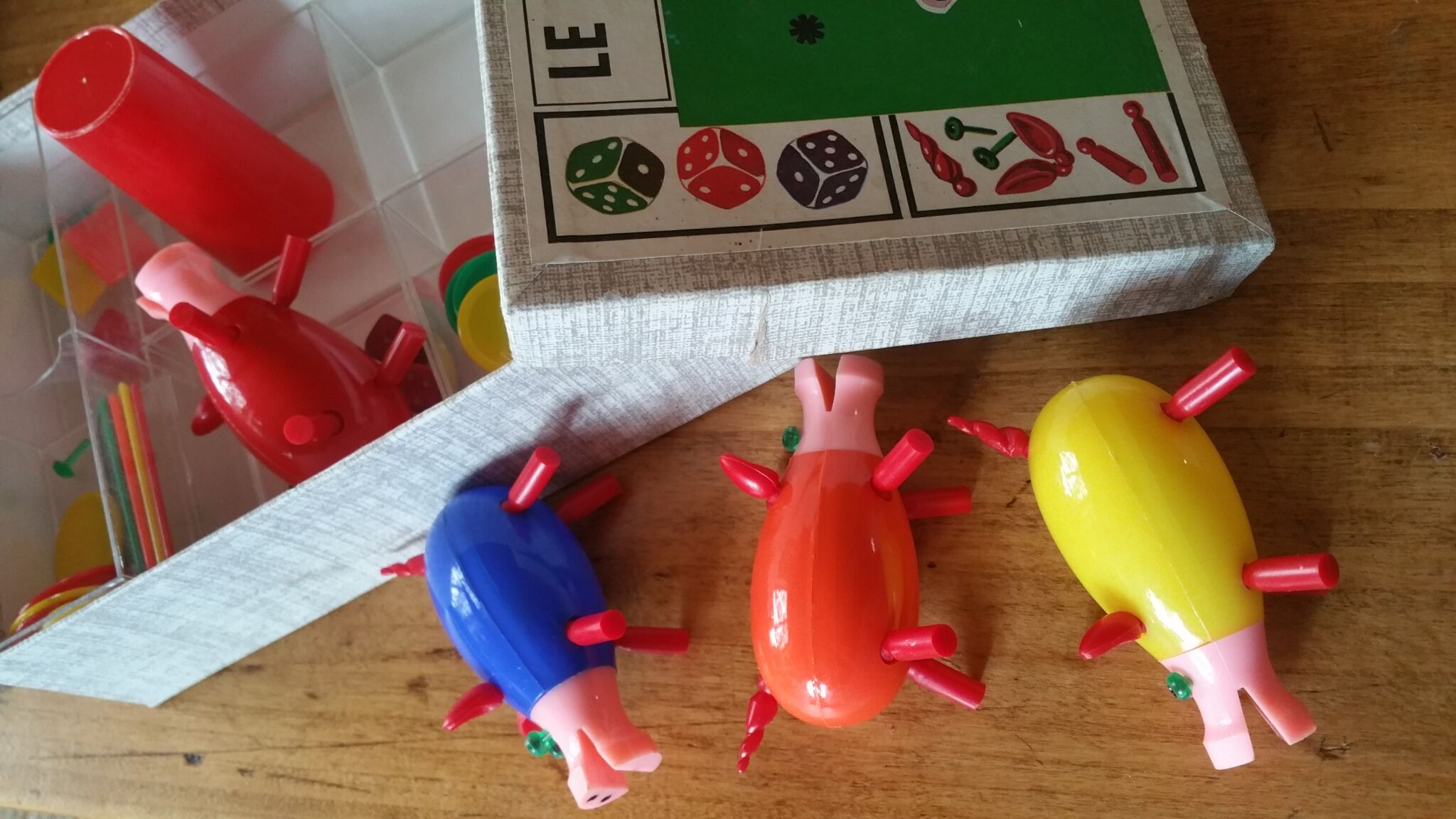 Jeu "le cochons qui rit" complet