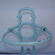 Umbrella door in enamelled Fonte