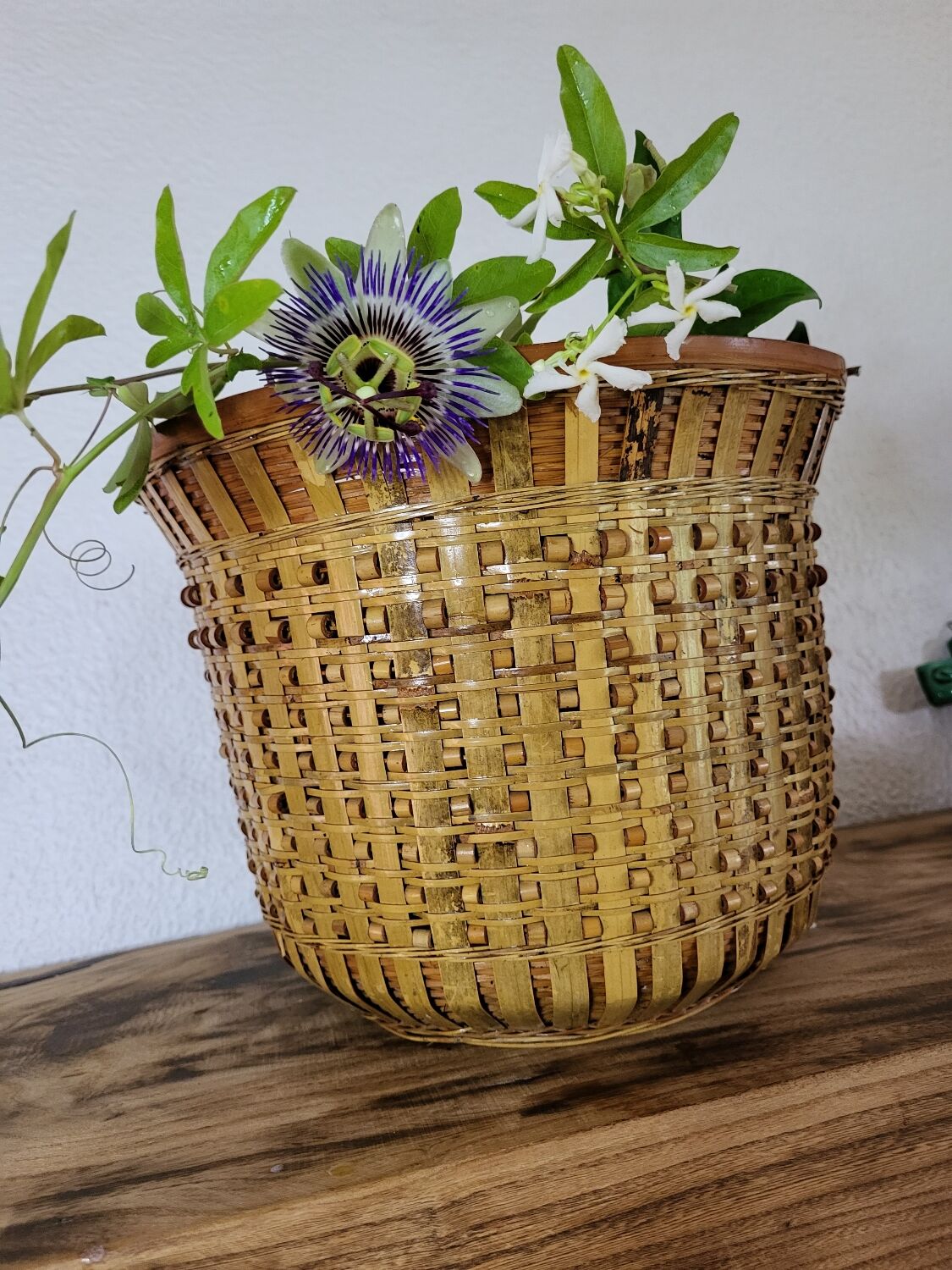 Cache pot en rotin