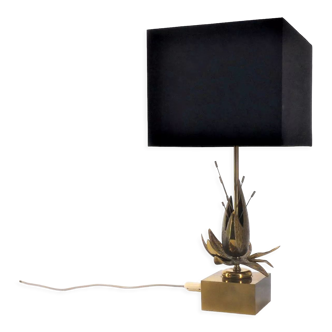 Exotic flower table lamp in solid brass