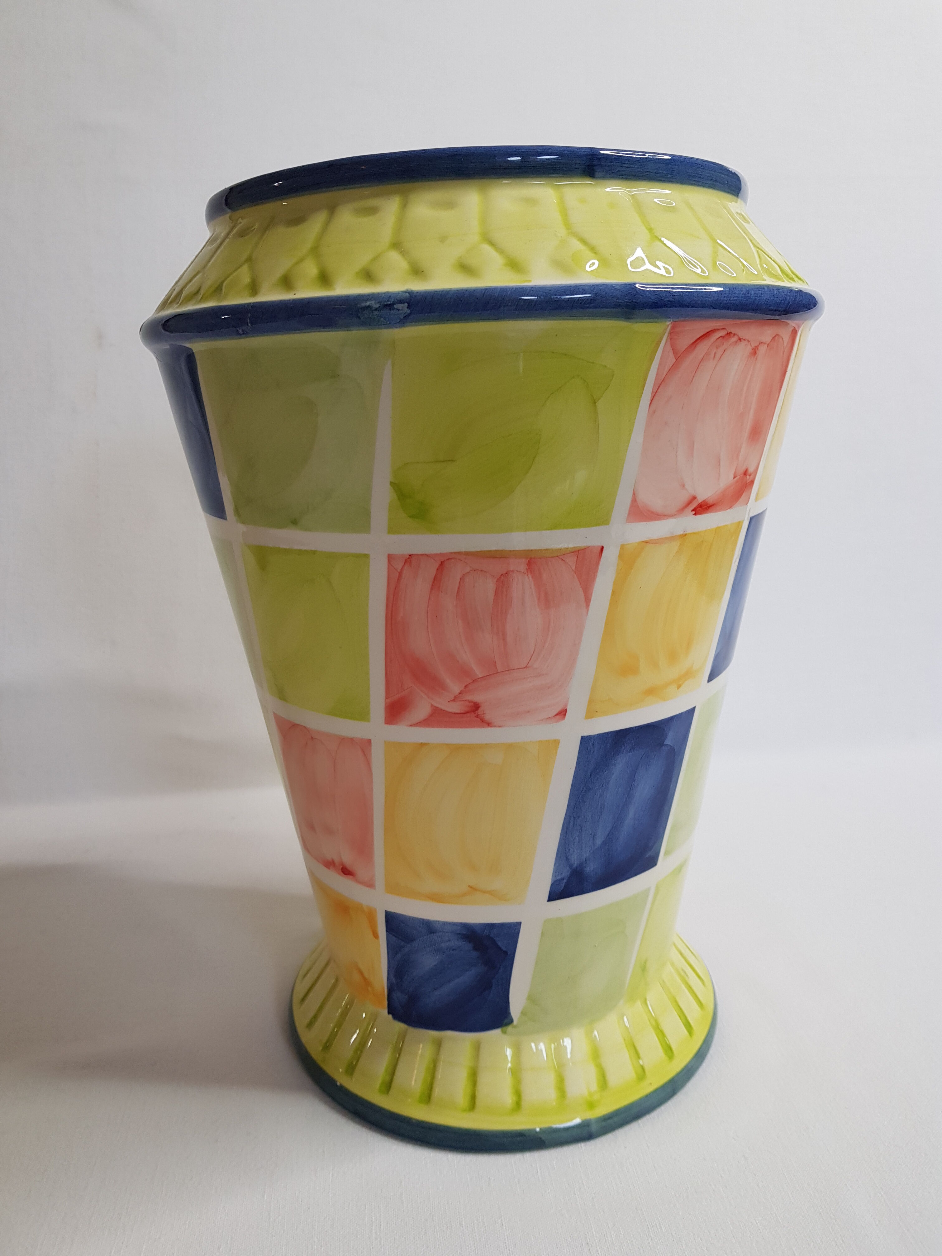 Art deco harlequin vase
