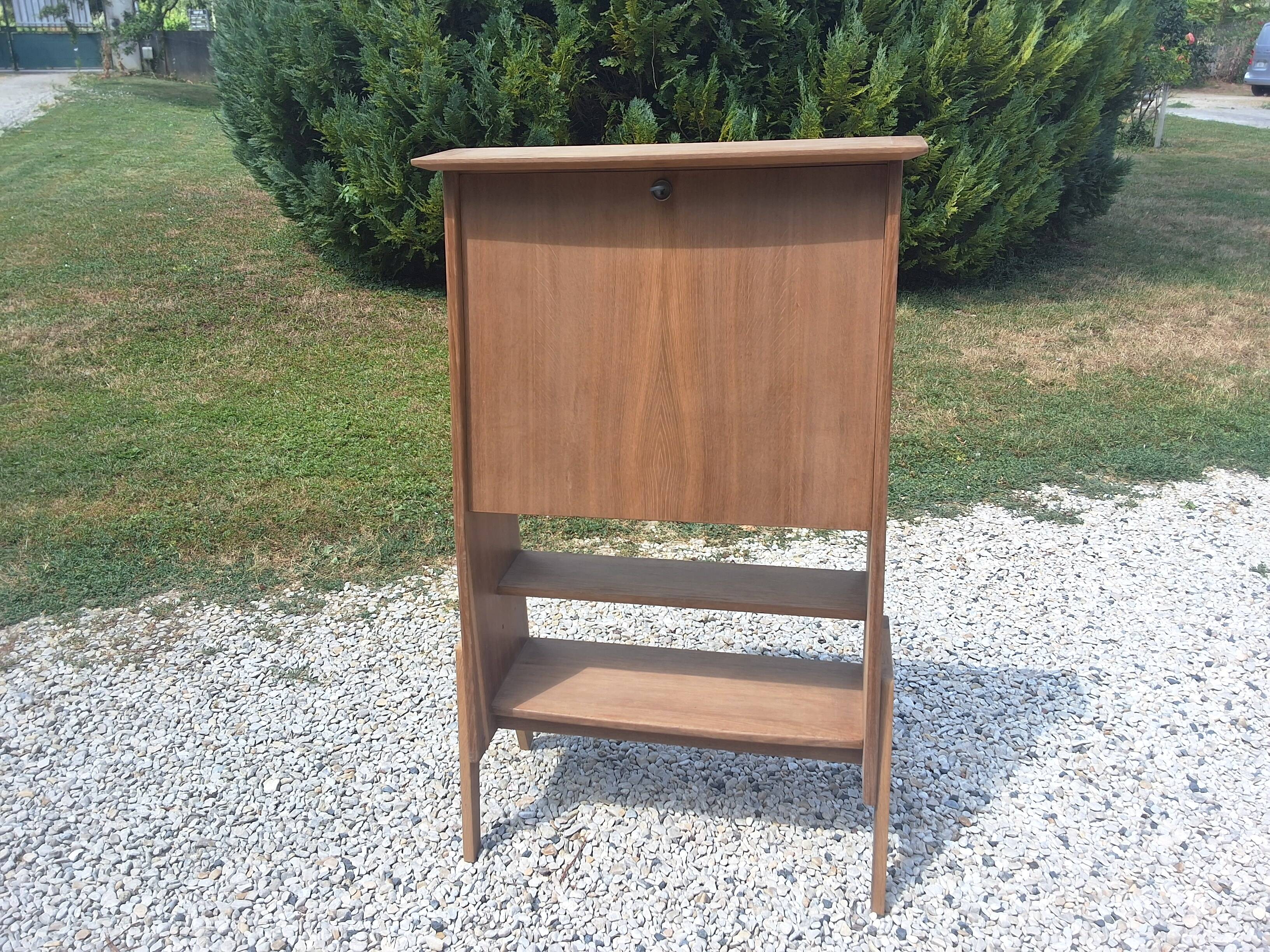 Secretaire dans le goût de roger landault