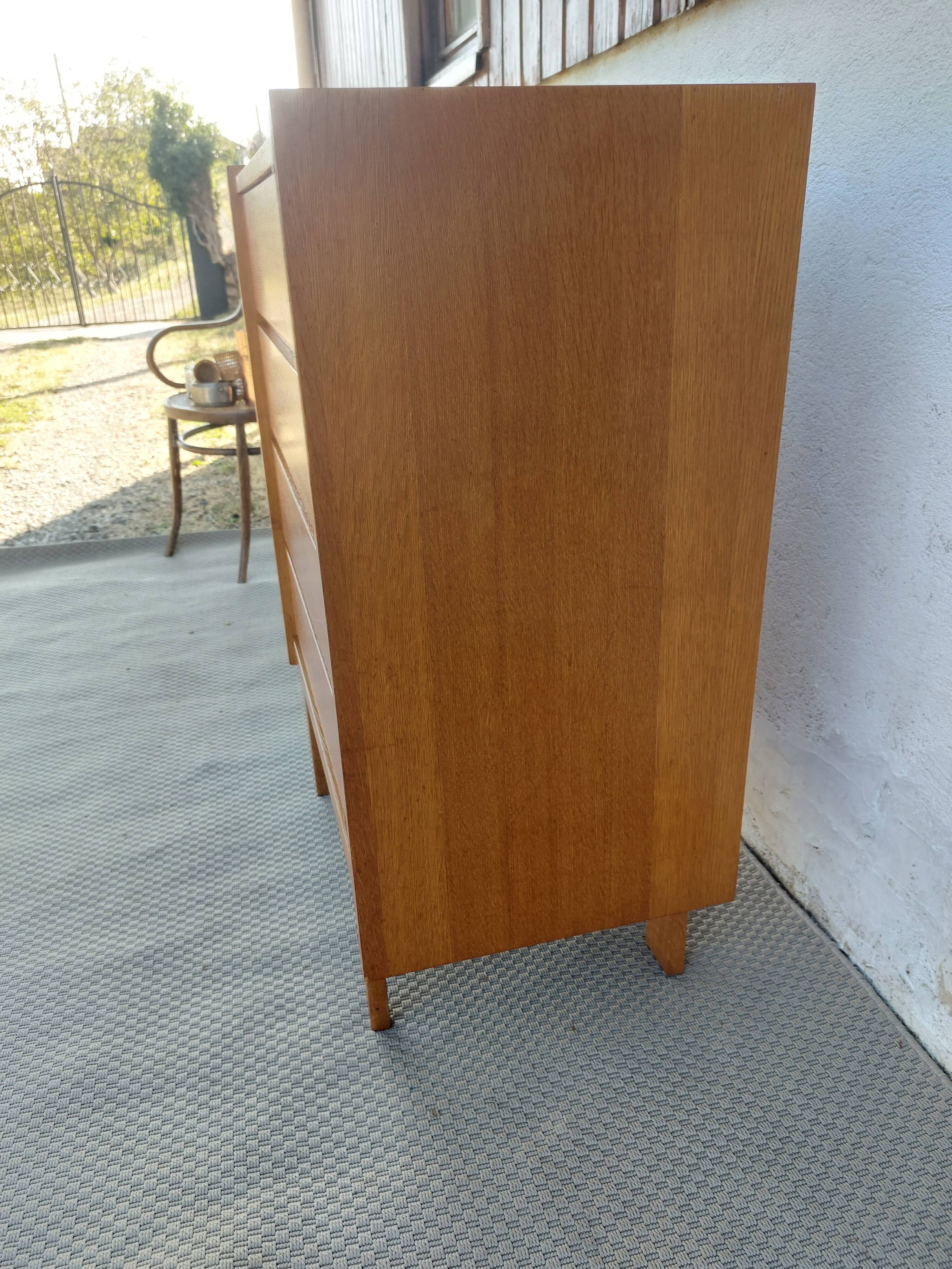 vintage chest of drawers, 60s-70s, "hidden" handles
