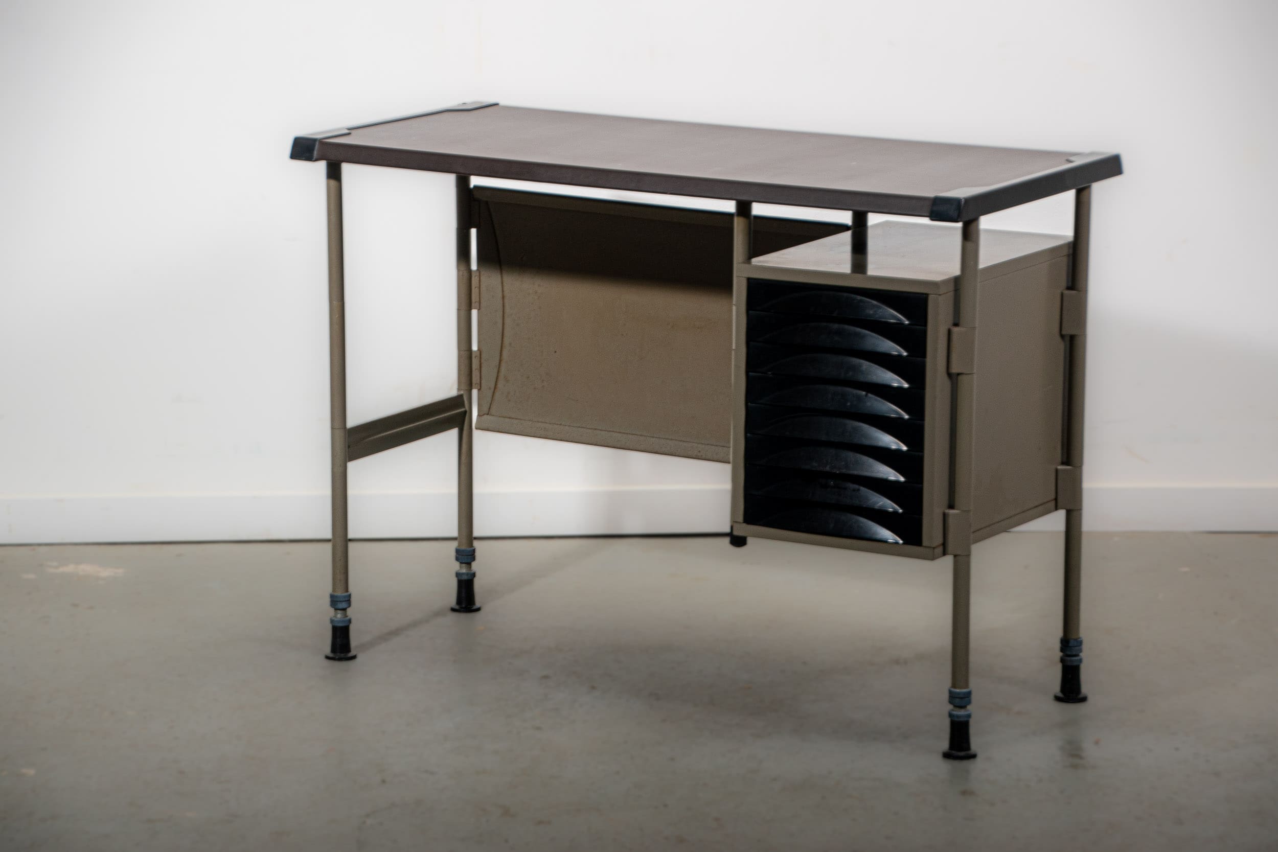 Spazio series typewriter desk by Studio BBPR for Olivetti, circa 1960