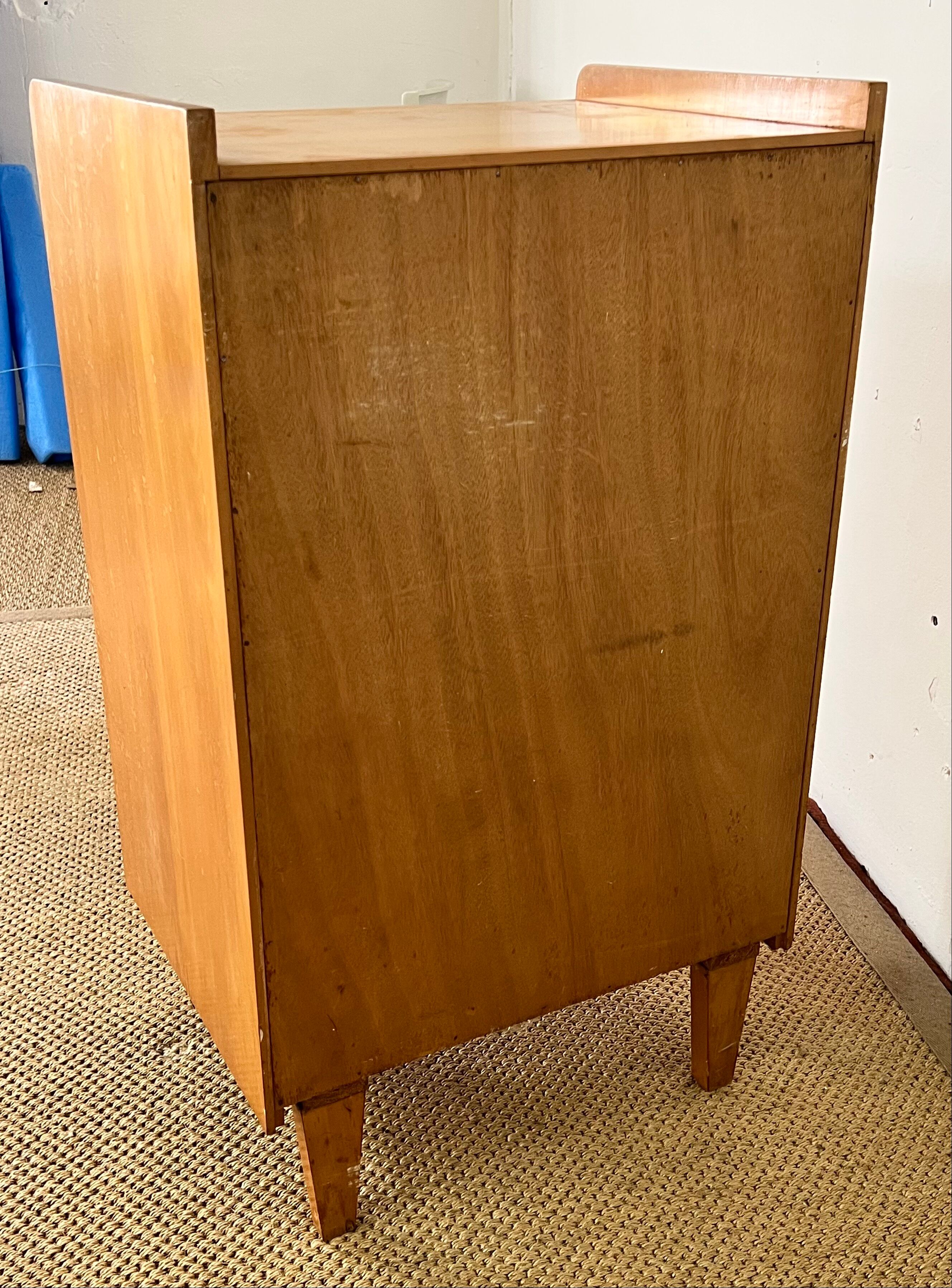 Rag picker 4 drawers compass feet