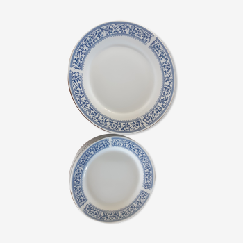 Lot de 12 assiettes porcelaine blanches avec un liseré bleu