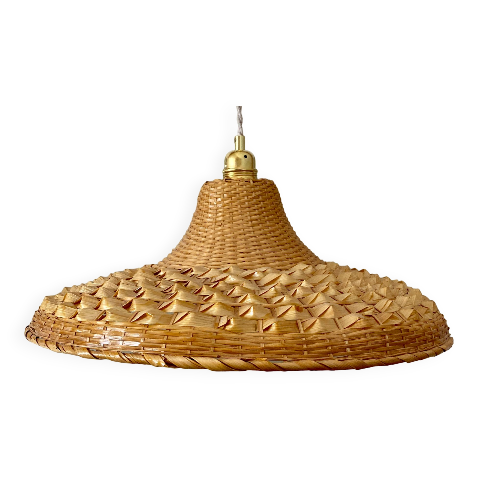Vintag lampshade suspension in natural material