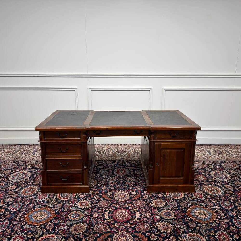 Classic English Desk Partnerdesk Black Leather
