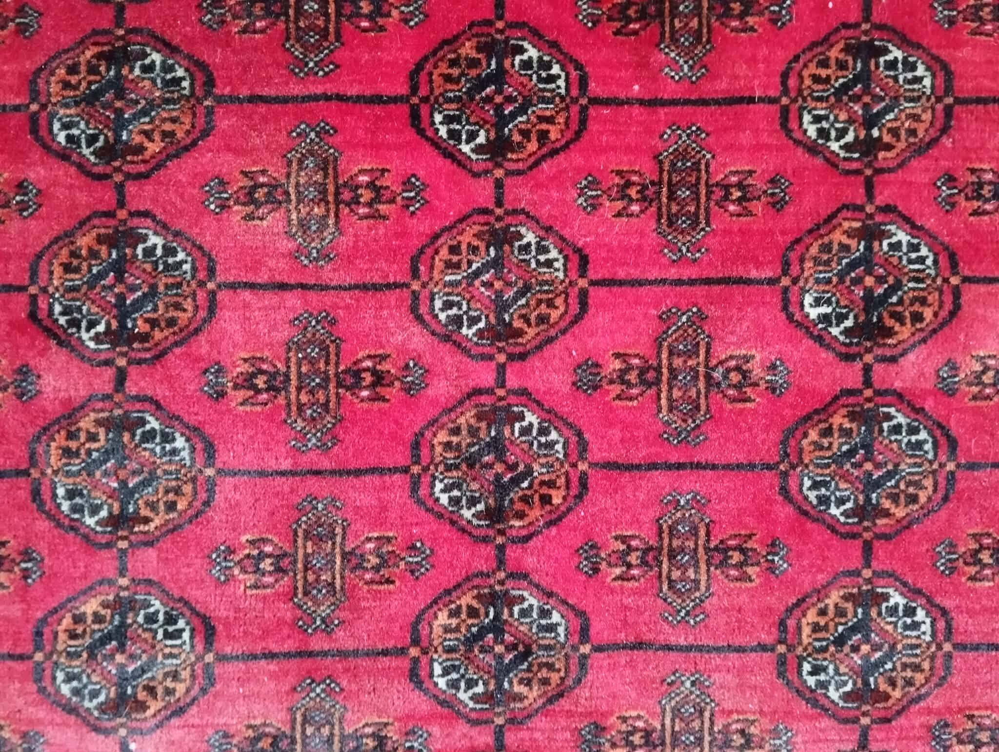 Handmade Turkmen Bukhara carpet 170x122cm