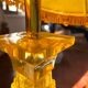 Lampe de table Hollywood Regency avec base en lucite