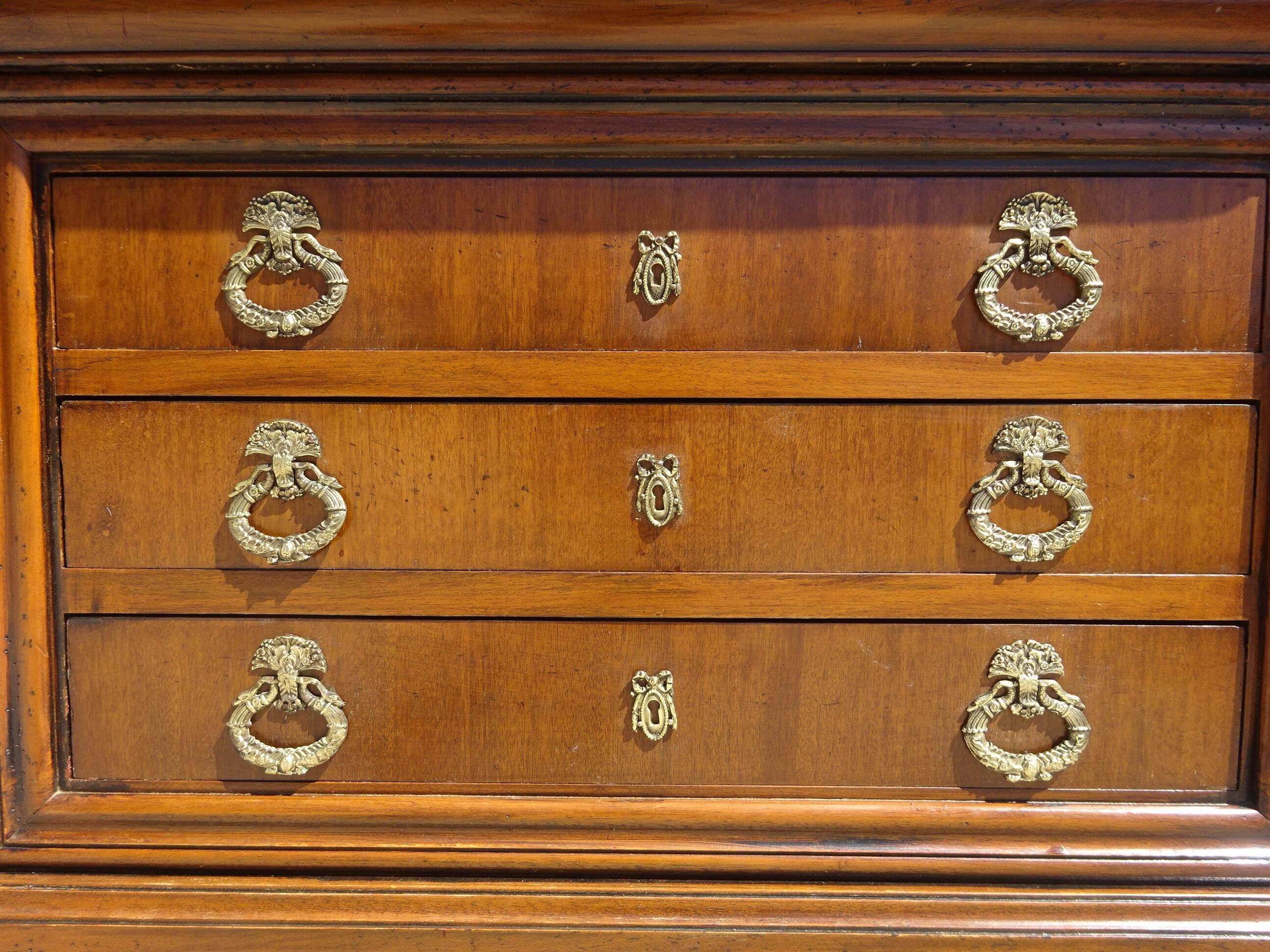 Commode 4 tiroirs, tout en bois