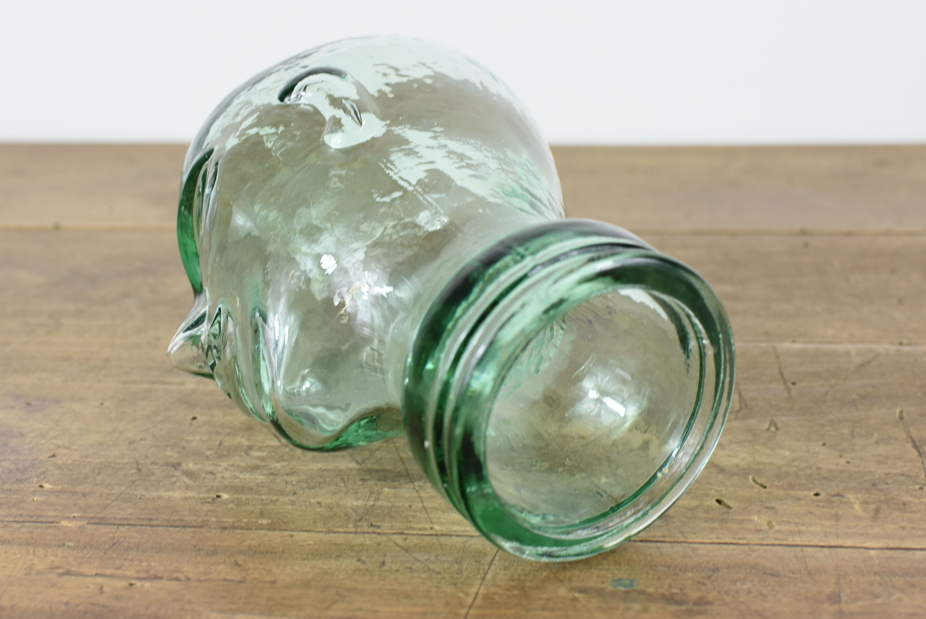 Decorative glass head