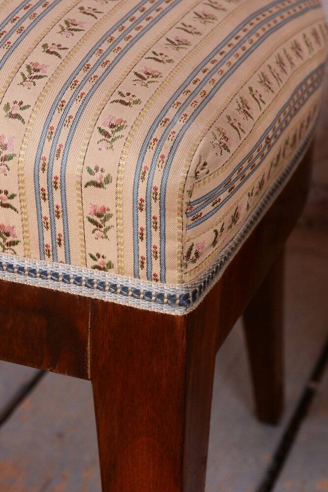 Chaises Biedermeier en noyer, tchèque, années 1830, ensemble de 4