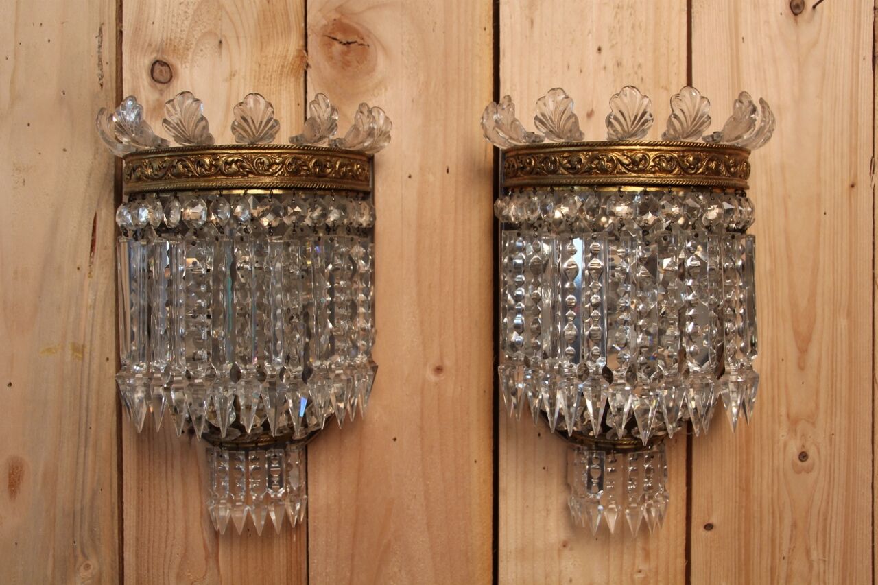 Pair of crystal sconces from the house baccarat, crinoline model