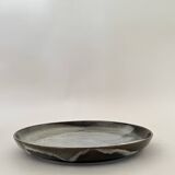 Grand plat en céramique émaillée fait main et signé PM, France 1970