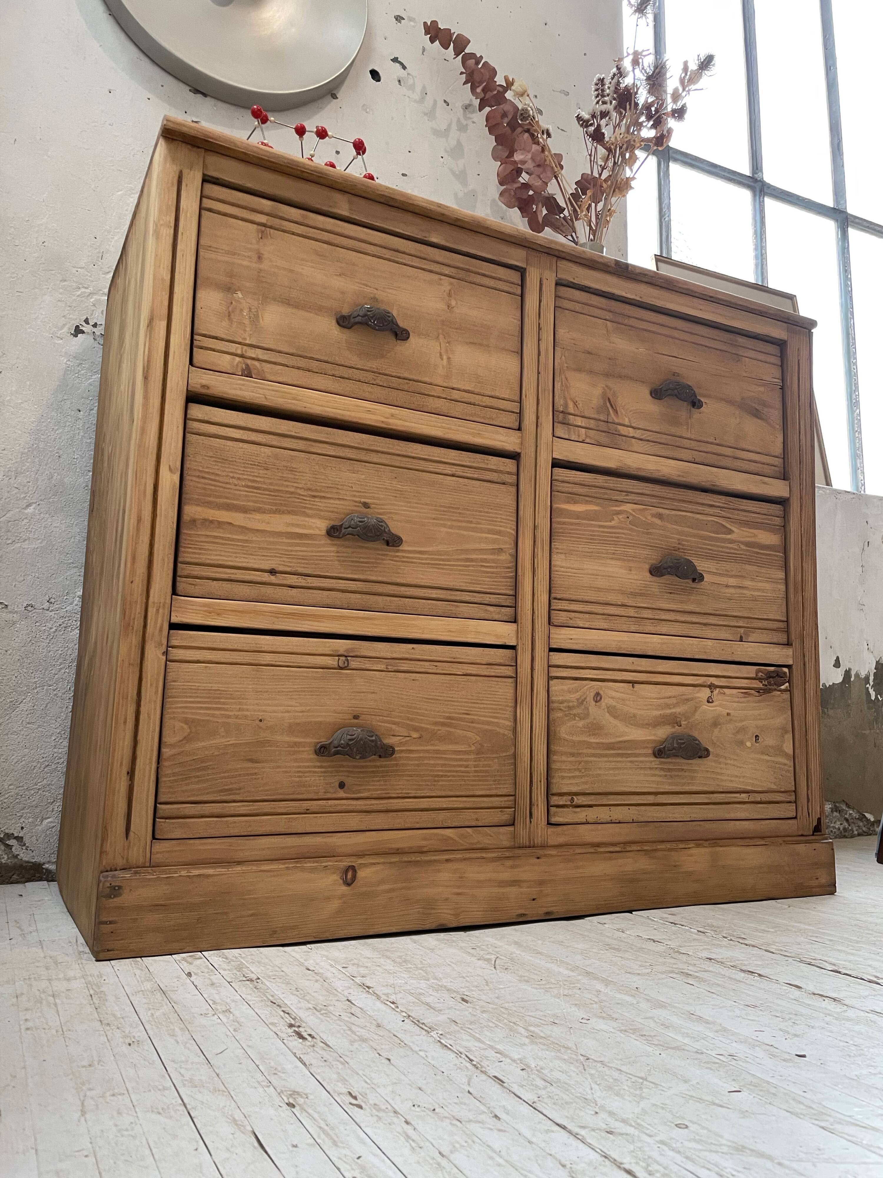 Convenient pine workshop furniture