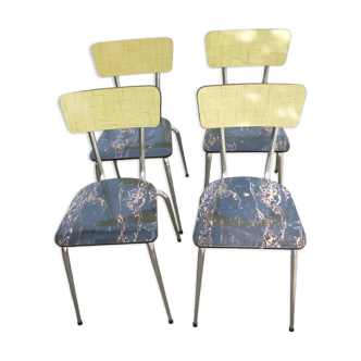 4 chaises en formica et pieds chromé