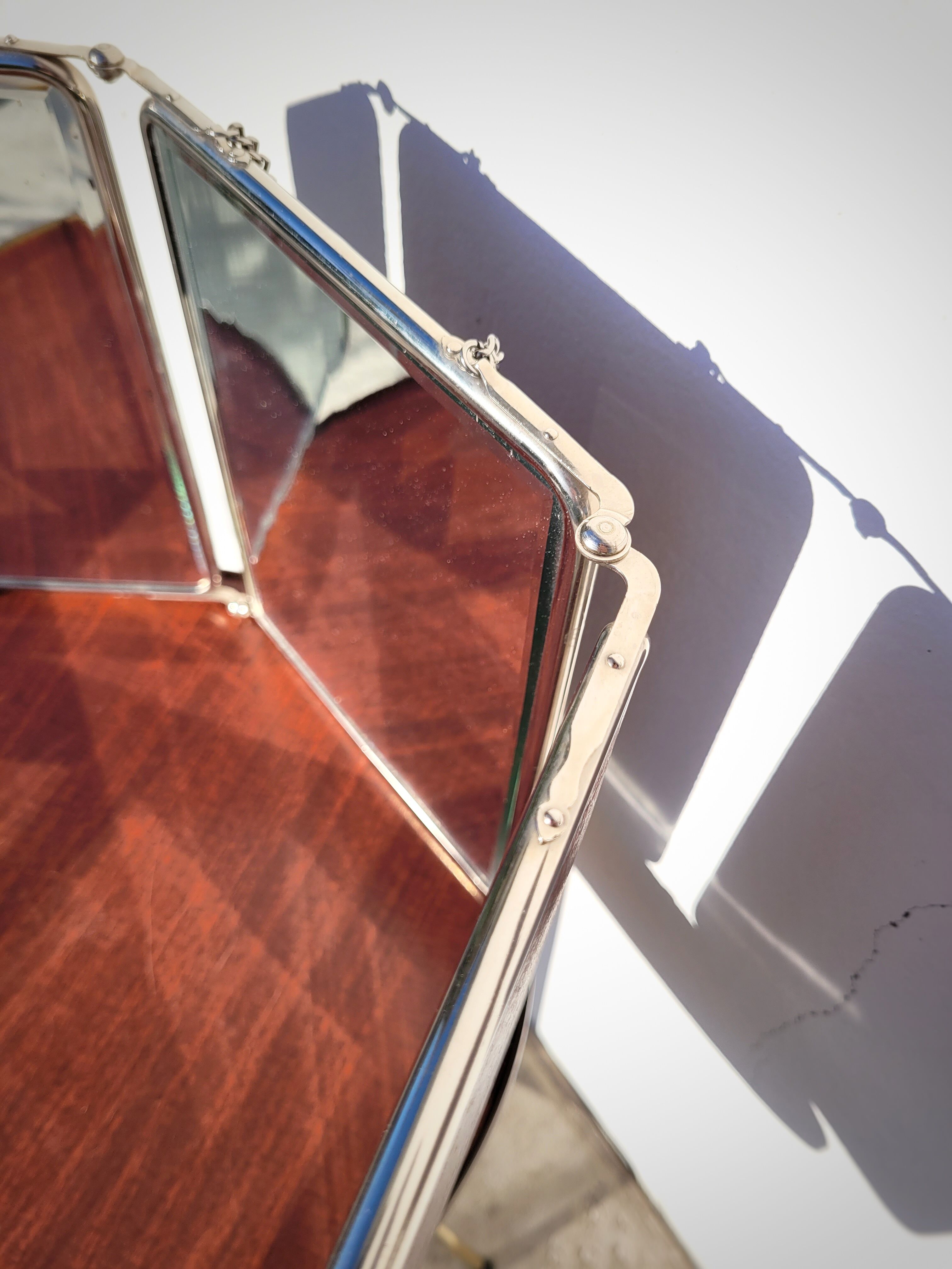 Beveled triptych barber mirror