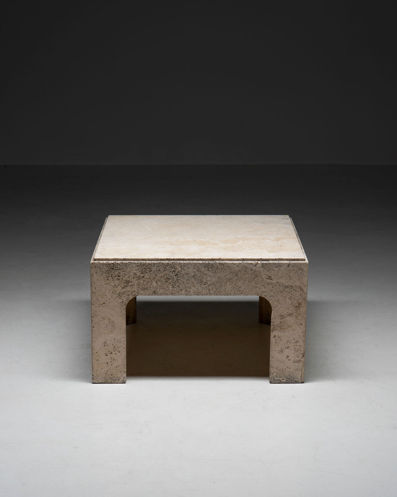 Square coffee table in travertine 1980