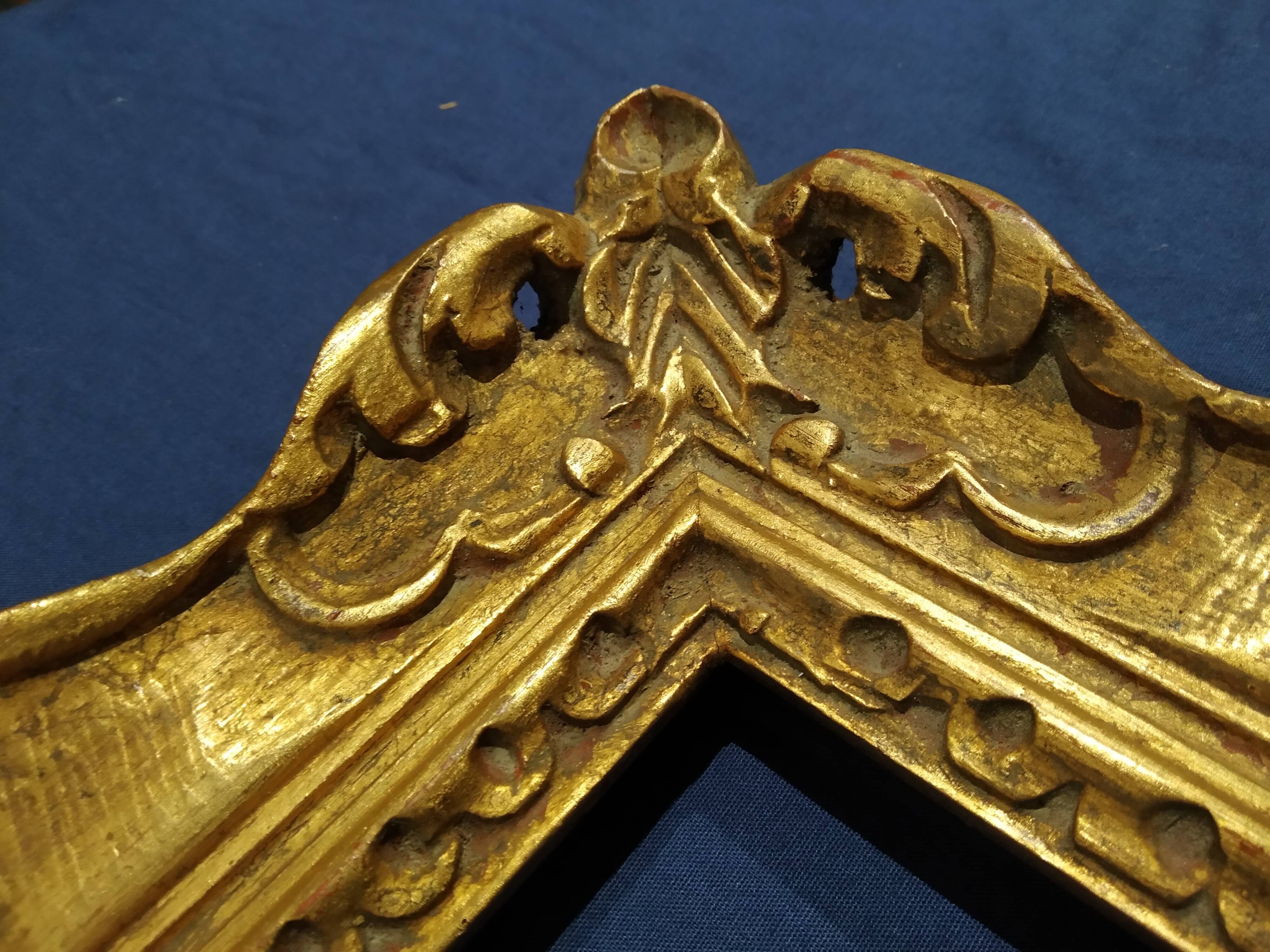 Montparnasse frame gilded carved wood foliage 22 cm x 21 cm