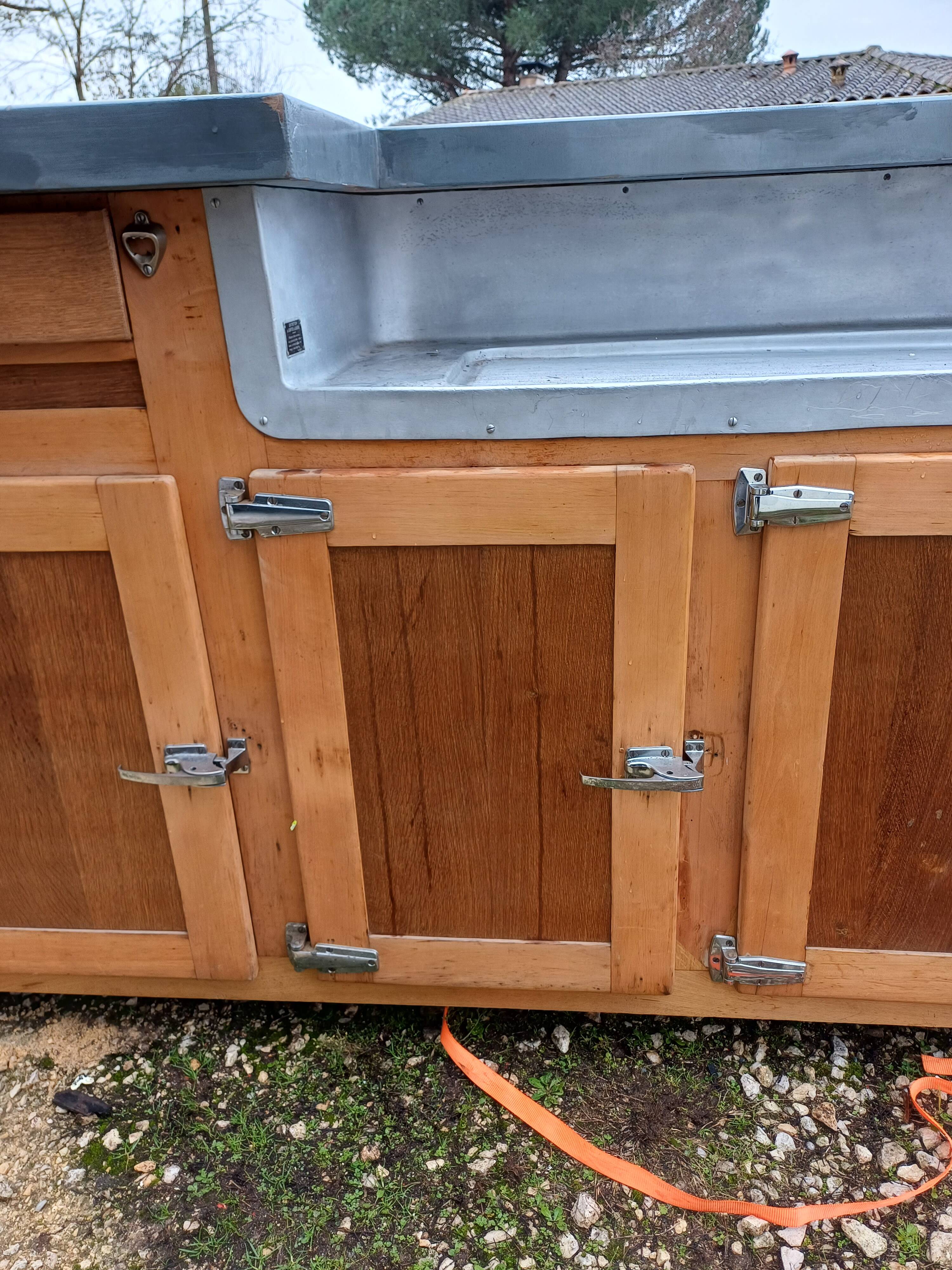 Mr. Bazin's bar counter in Limoges