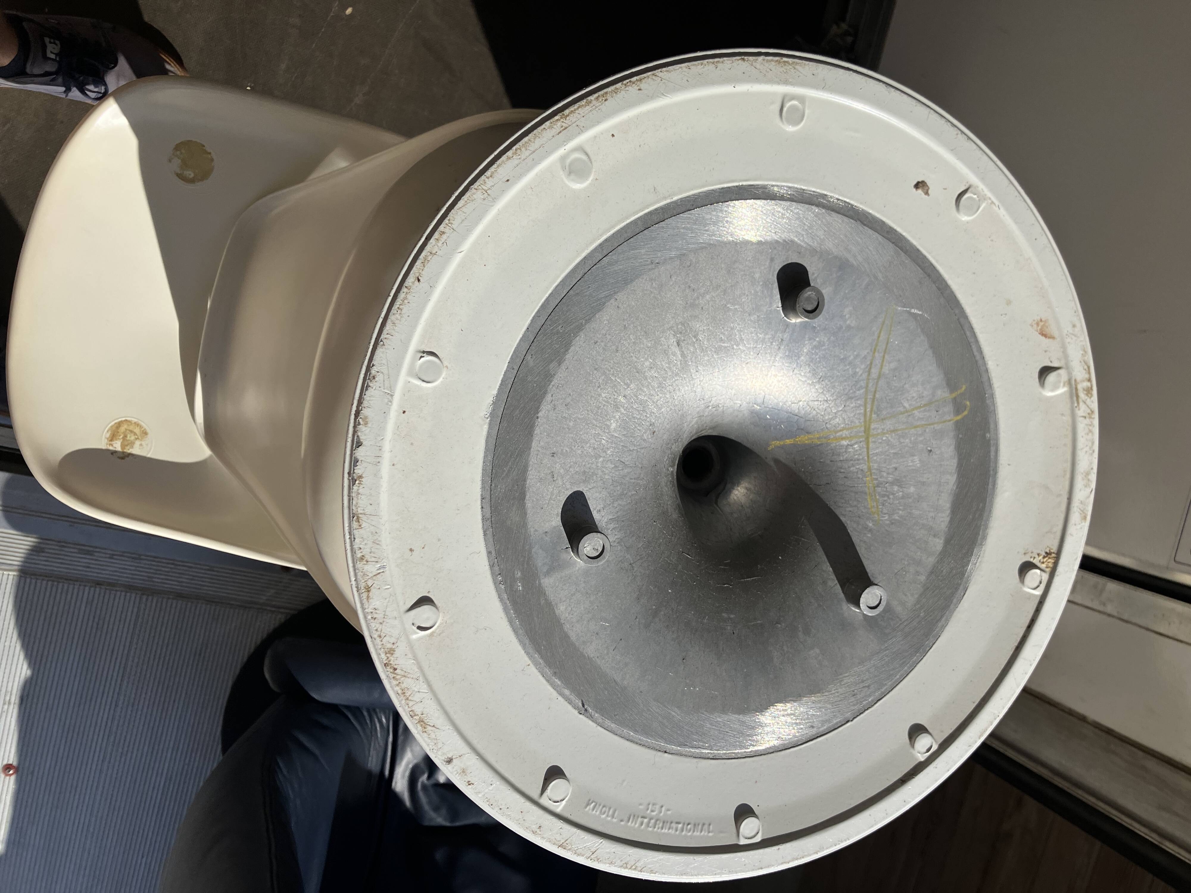 8x original Knoll Tulip dining chairs Eero Saarinen