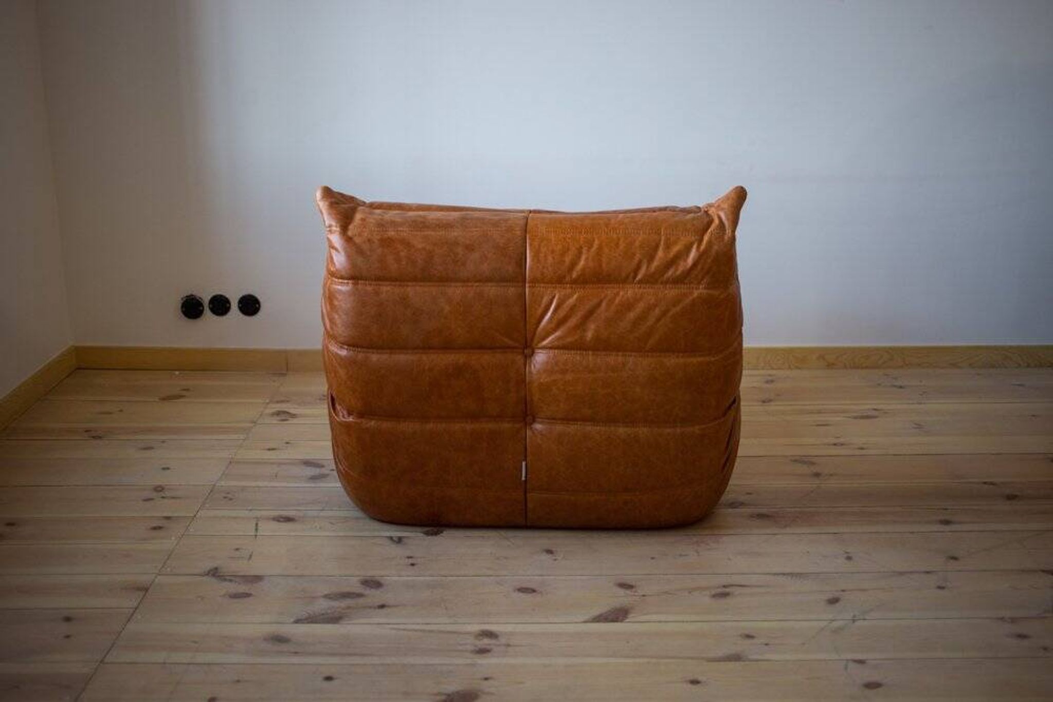 Pine leather Togo living room set attributed to Michel Ducaroy for Ligne Roset, 1979, set of 5