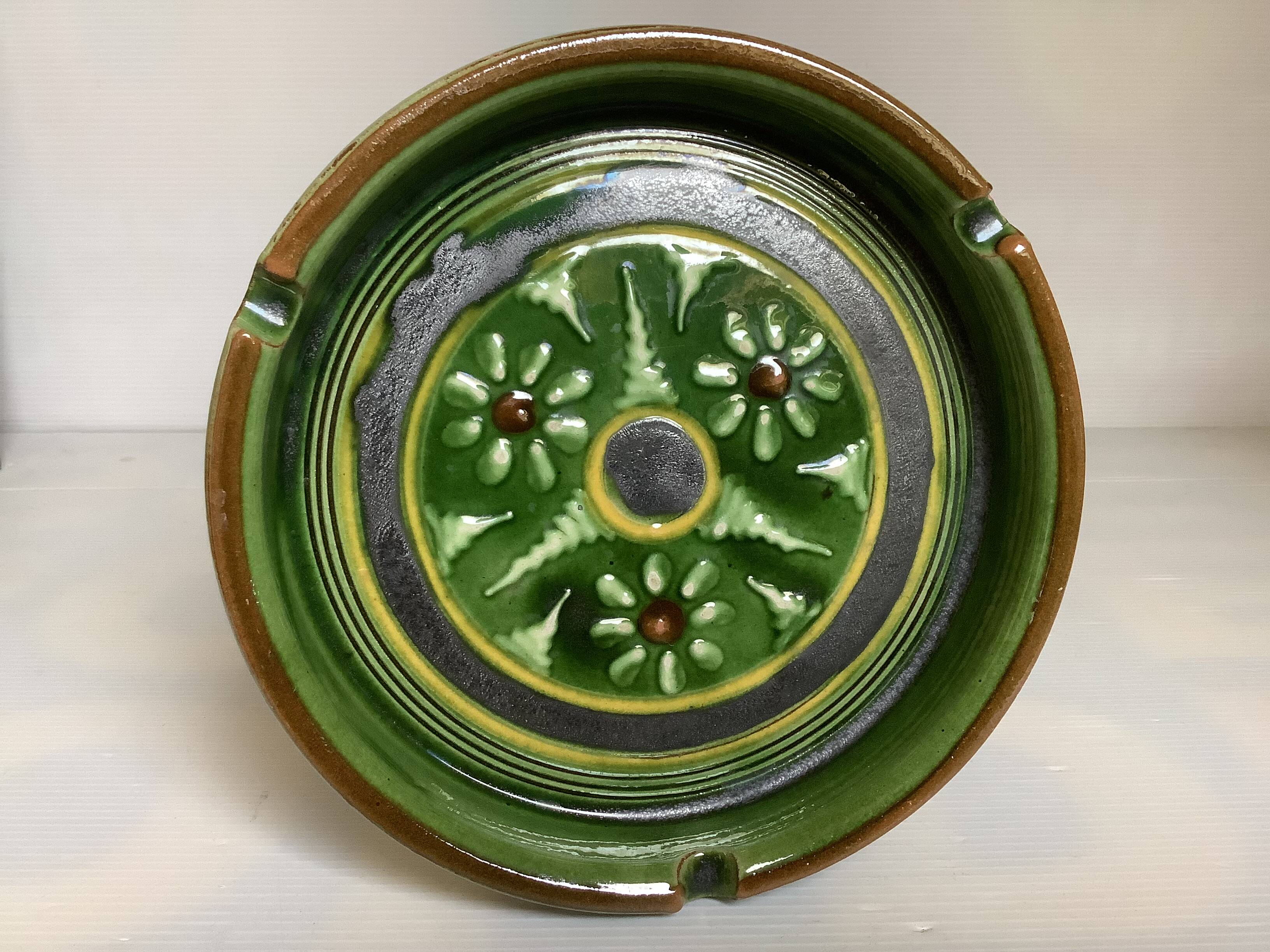 Puigdemont fir green and black ashtray pocket emptier