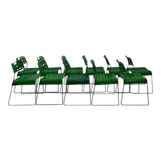 11 chaises conçues par Rodney Kinsman pour Bieffeplast