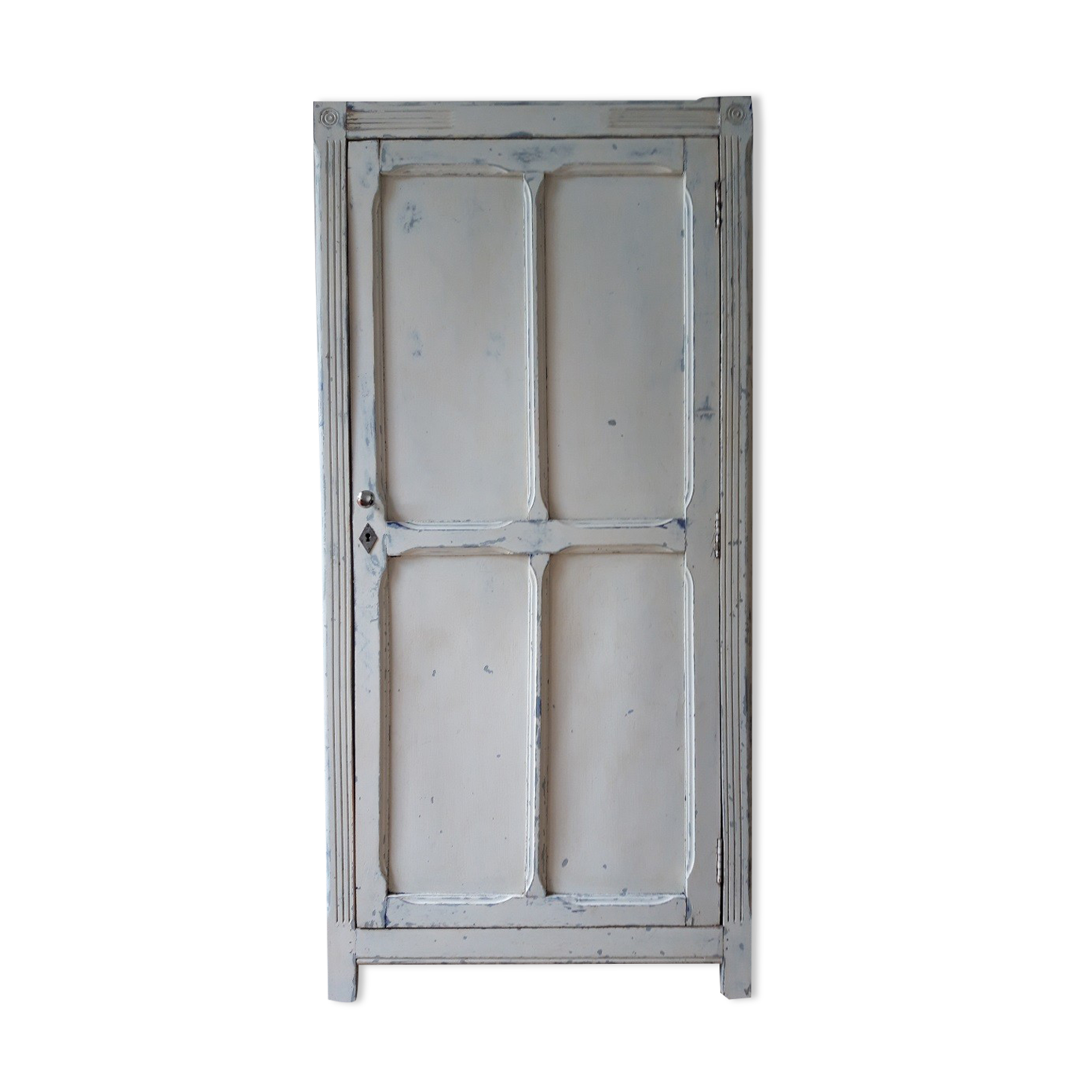 Parisian bonnetière cabinet