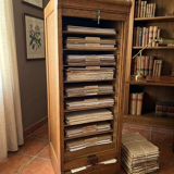 Art Deco curtain cabinet from the 1930s in oak with interior drawers, 120cm H.