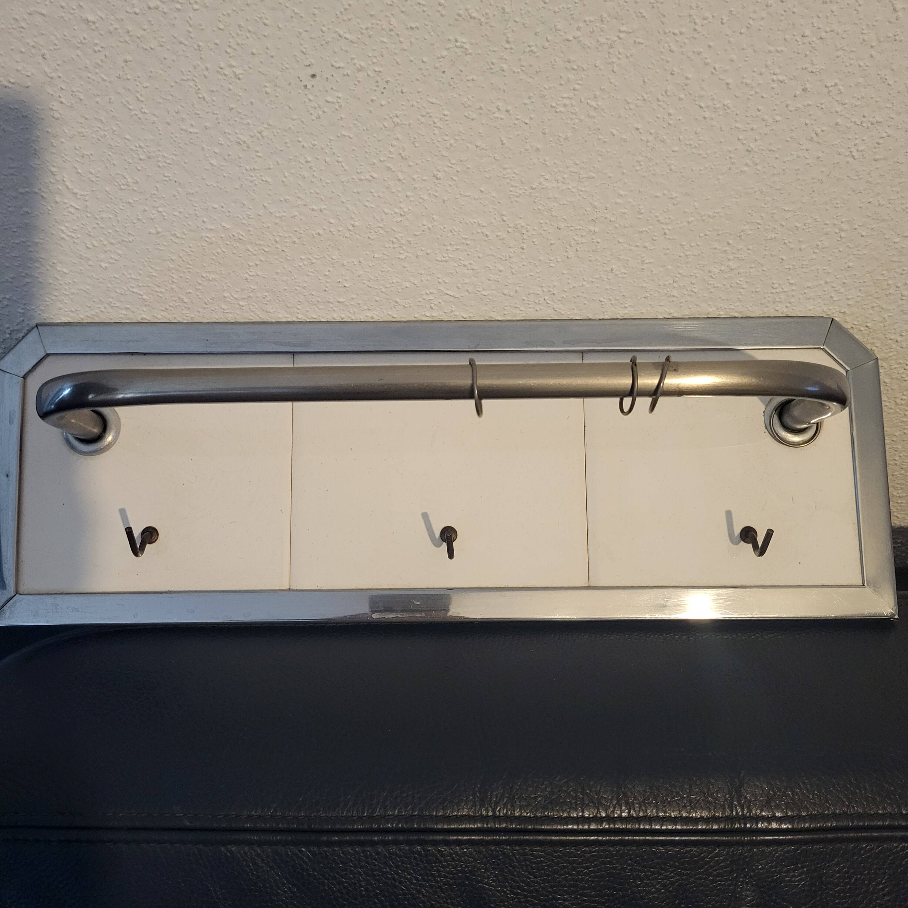 Art Deco tea towel holder, SDV, France, Sarreguemines