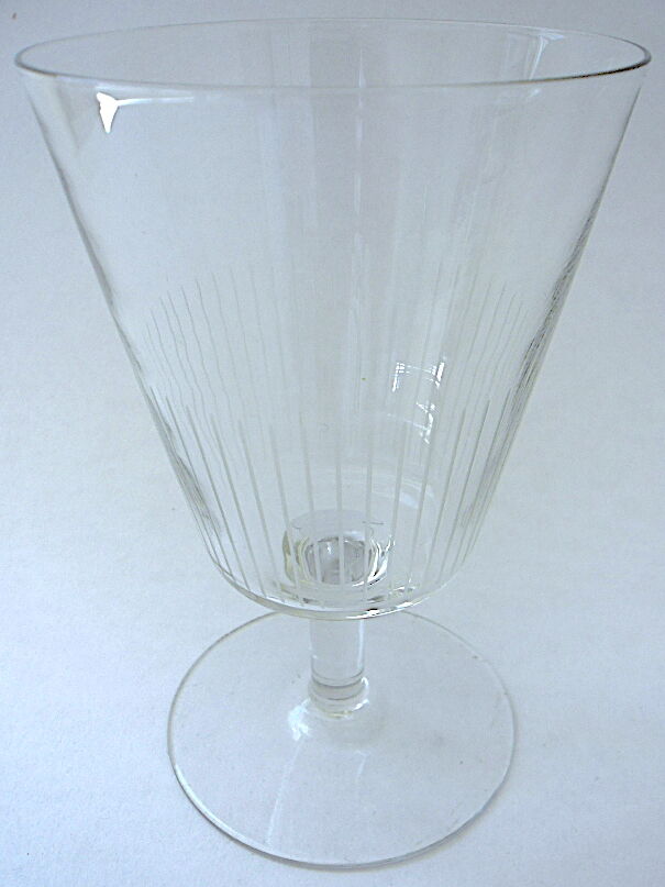 Suite of six art-deco glasses with red wine in modernist shape in cut crystal