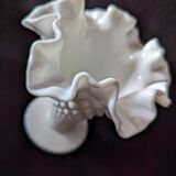 Fenton vase in white opaline