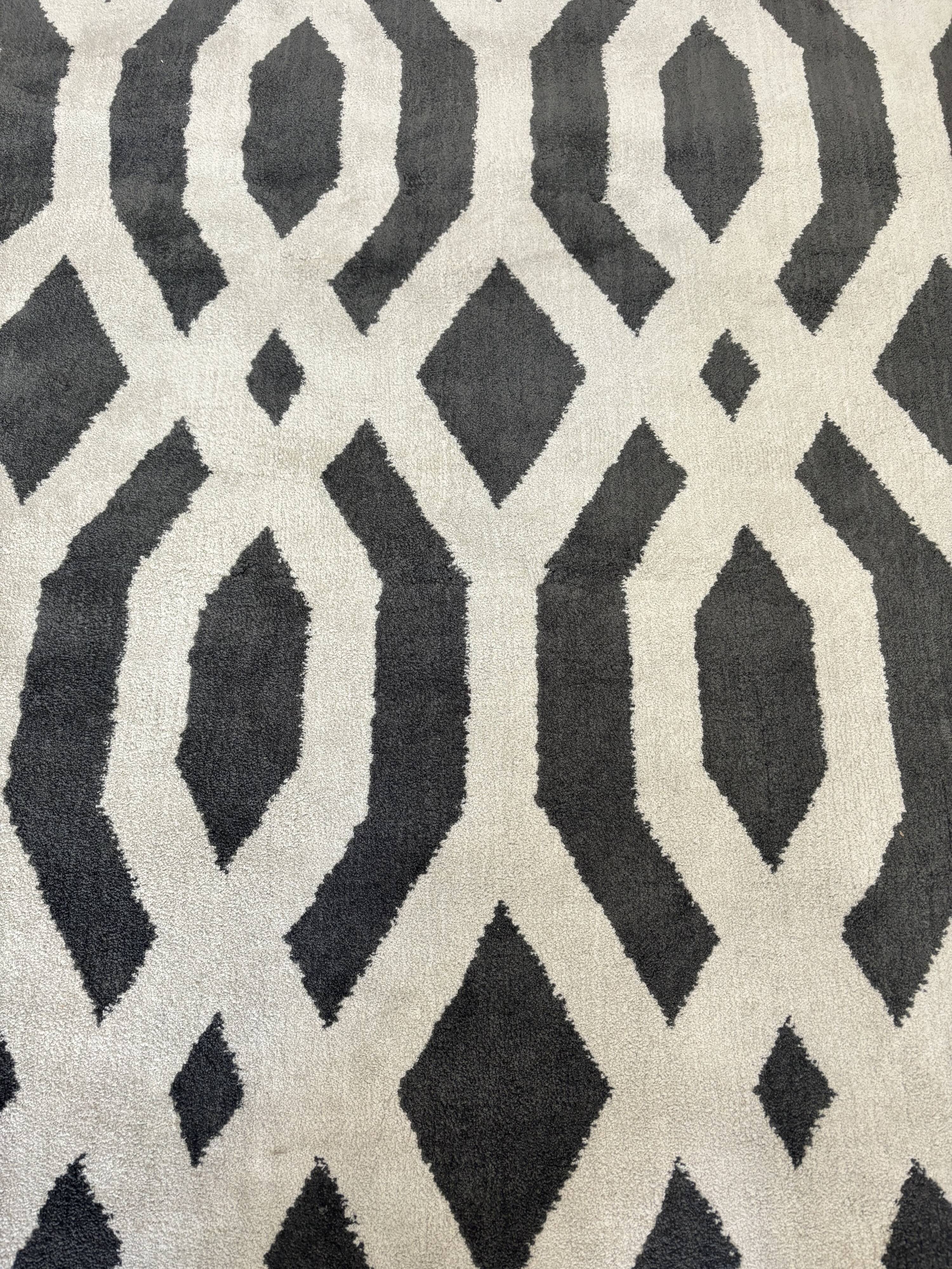 Two-tone home carpet